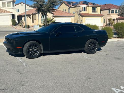Used 2021 Dodge Challenger SXT w/ Blacktop Package image 1