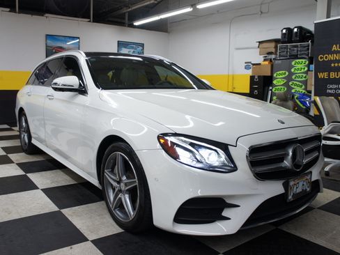 Used 2017 Mercedes-Benz E 400 4MATIC Wagon image 12