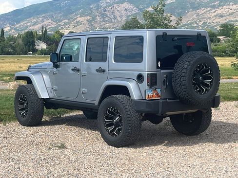 Used 2018 Jeep Wrangler Unlimited Rubicon AWD/4WD image 5