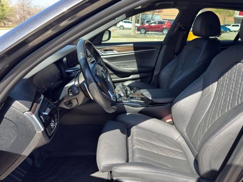 Used 2021 BMW 540i w/ Convenience Package image 12