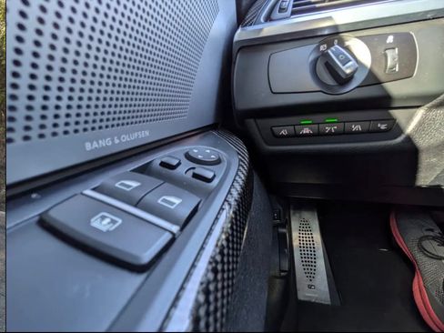 Used 2014 BMW M6 Coupe image 12