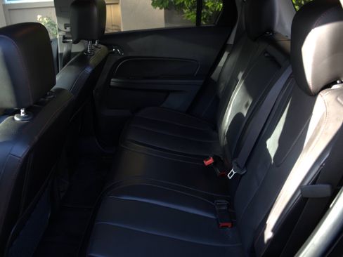 Used 2016 GMC Terrain SLT image 9