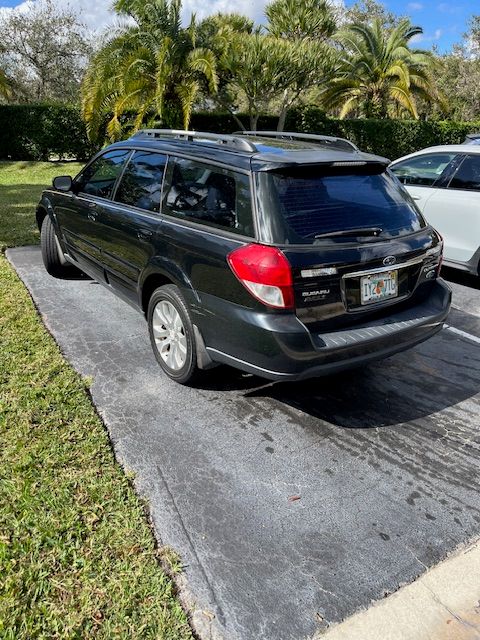 Used 2008 Subaru Outback 2.5i Limited L.L. Bean AWD/4WD image 6