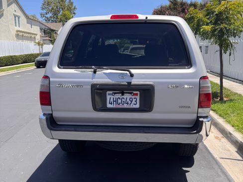 Used 1999 Toyota 4Runner SR5 w/ Upgrade Value Pkg 4 AWD/4WD image 4