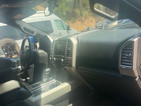 Used 2015 Ford F150 Lariat AWD/4WD image 6
