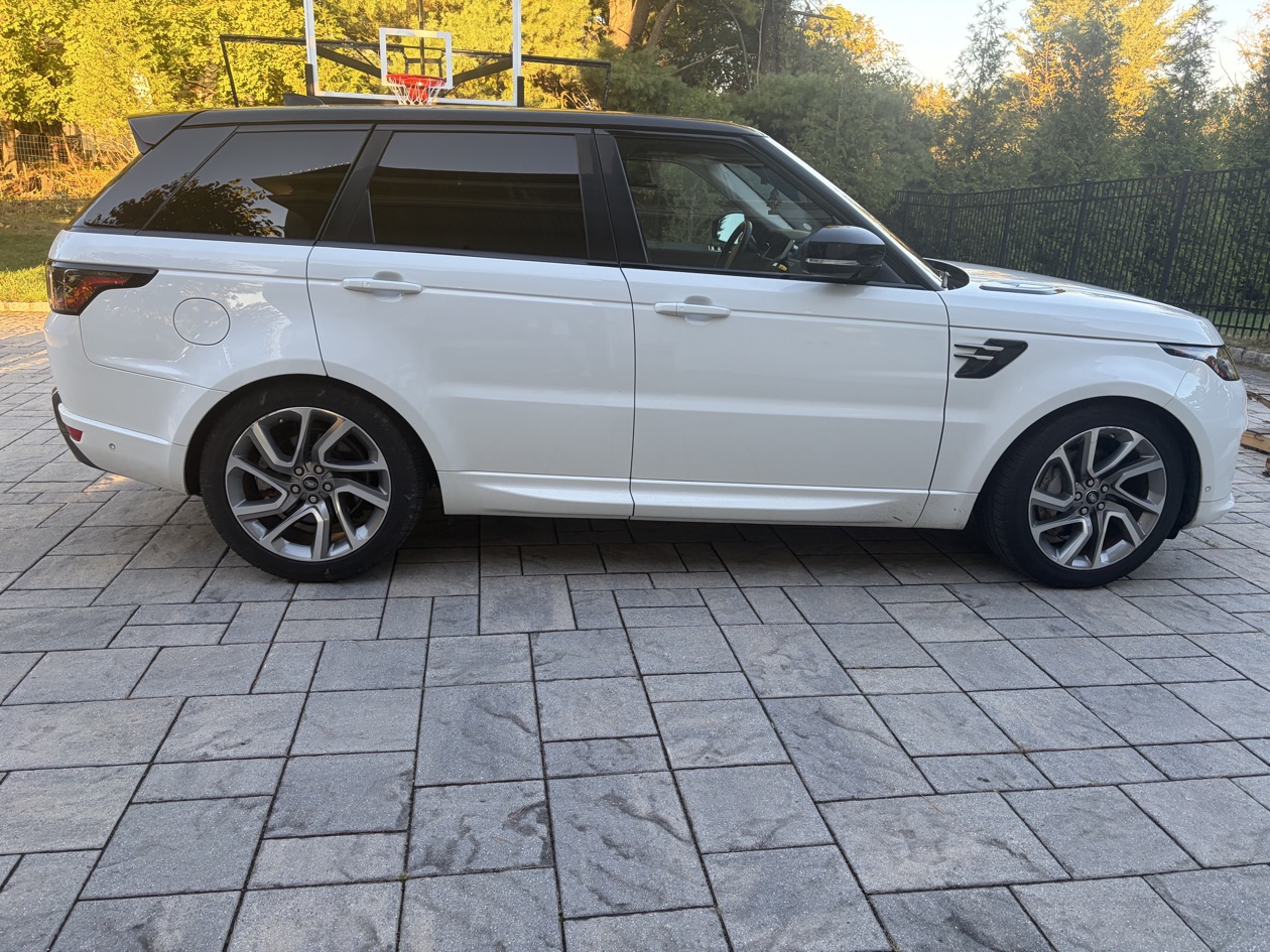 Used 2020 Land Rover Range Rover Sport HSE AWD/4WD image 8
