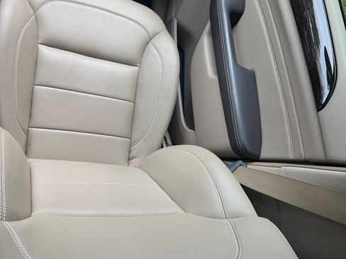 Used 2012 Mercedes-Benz ML 350 ML 350 4MATIC Sport Utility 4D image 9