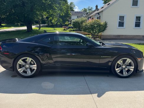 Used 2014 Chevrolet Camaro ZL1 RWD image 8