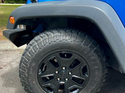 Used 2015 Jeep Wrangler Sport AWD/4WD image 10