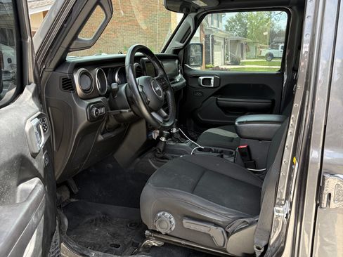 Used 2020 Jeep Wrangler Unlimited Sport AWD/4WD image 6