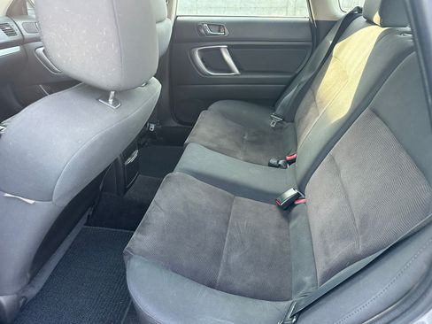 Used 2009 Subaru Outback 2.5i AWD/4WD image 11