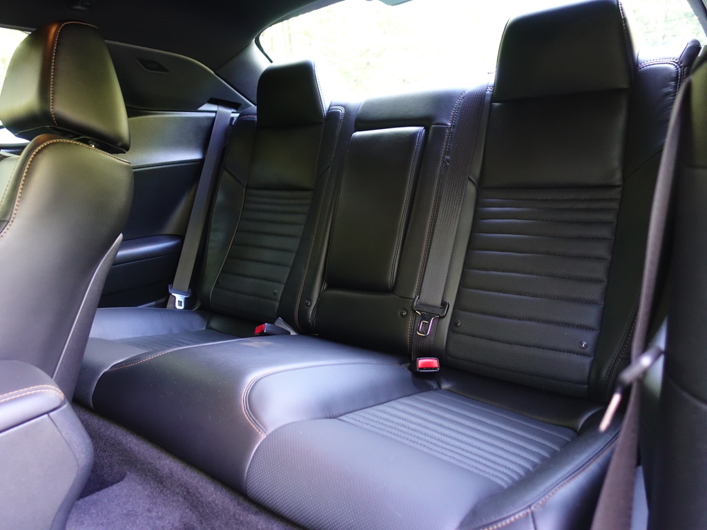 Used 2015 Dodge Challenger R/T Scat Pack RWD image 21