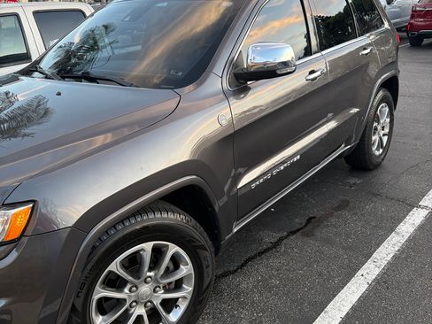 Used 2015 Jeep Grand Cherokee Overland w/ Advanced Technology Group image 4