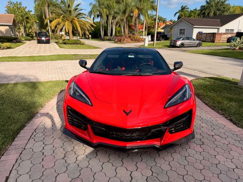 Used 2024 Chevrolet Corvette Z06 w/ Stealth Interior Trim Package image 8