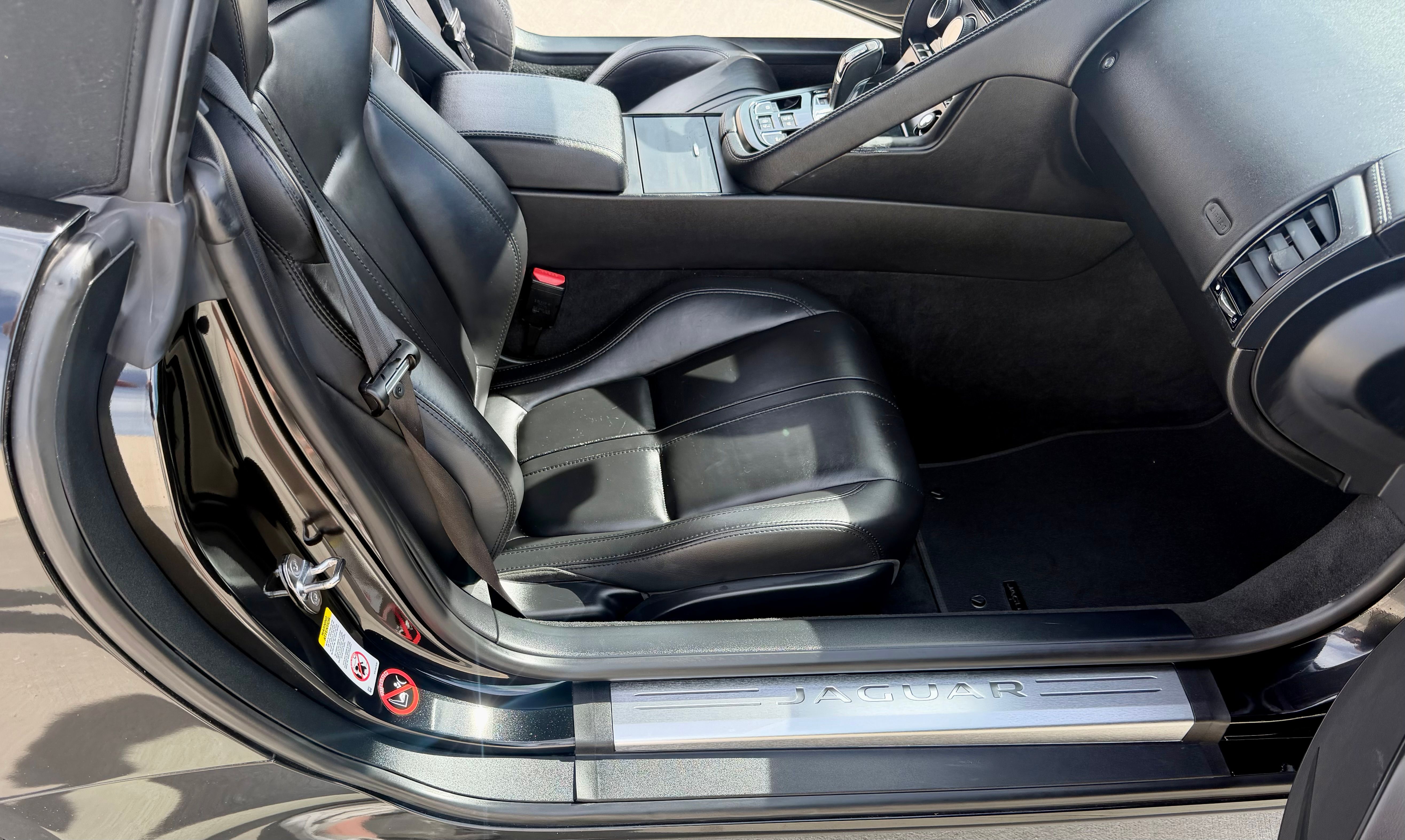 Used 2015 Jaguar F-TYPE S RWD image 22