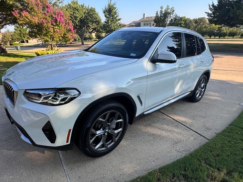 Used 2024 BMW X3 xDrive30i w/ Premium Package w/ZPA image 4