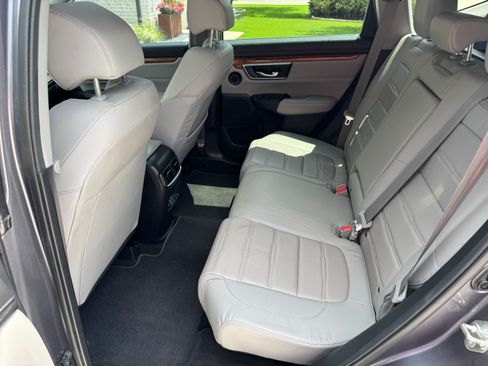 Used 2017 Honda CR-V Touring image 18