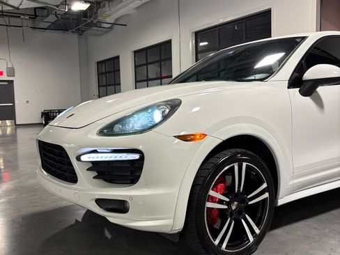 Used 2013 Porsche Cayenne GTS AWD/4WD image 11