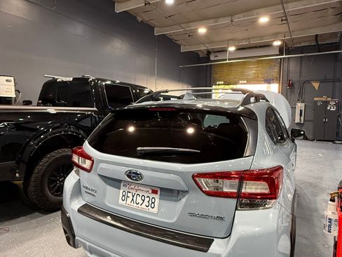 Used 2019 Subaru Crosstrek 2.0i Premium image 6