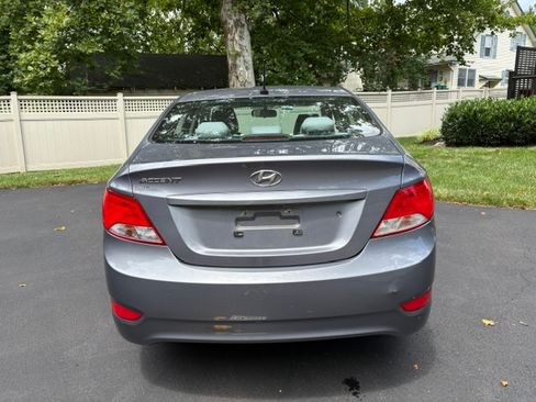 Used 2017 Hyundai Accent SE FWD image 6
