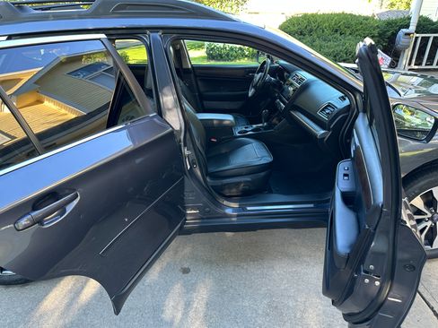 Used 2016 Subaru Outback 2.5i Limited w/ Popular Package #4 AWD/4WD image 31