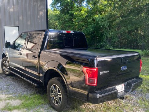 Used 2017 Ford F150 Lariat AWD/4WD image 9