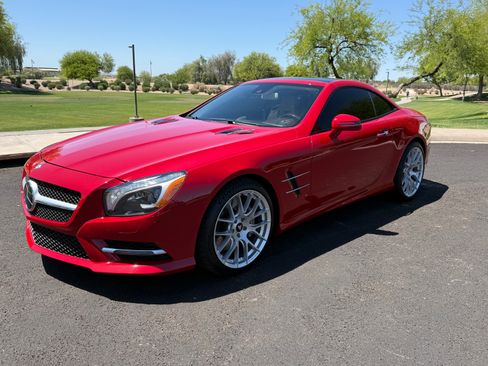 Used 2013 Mercedes-Benz SL 550 image 11