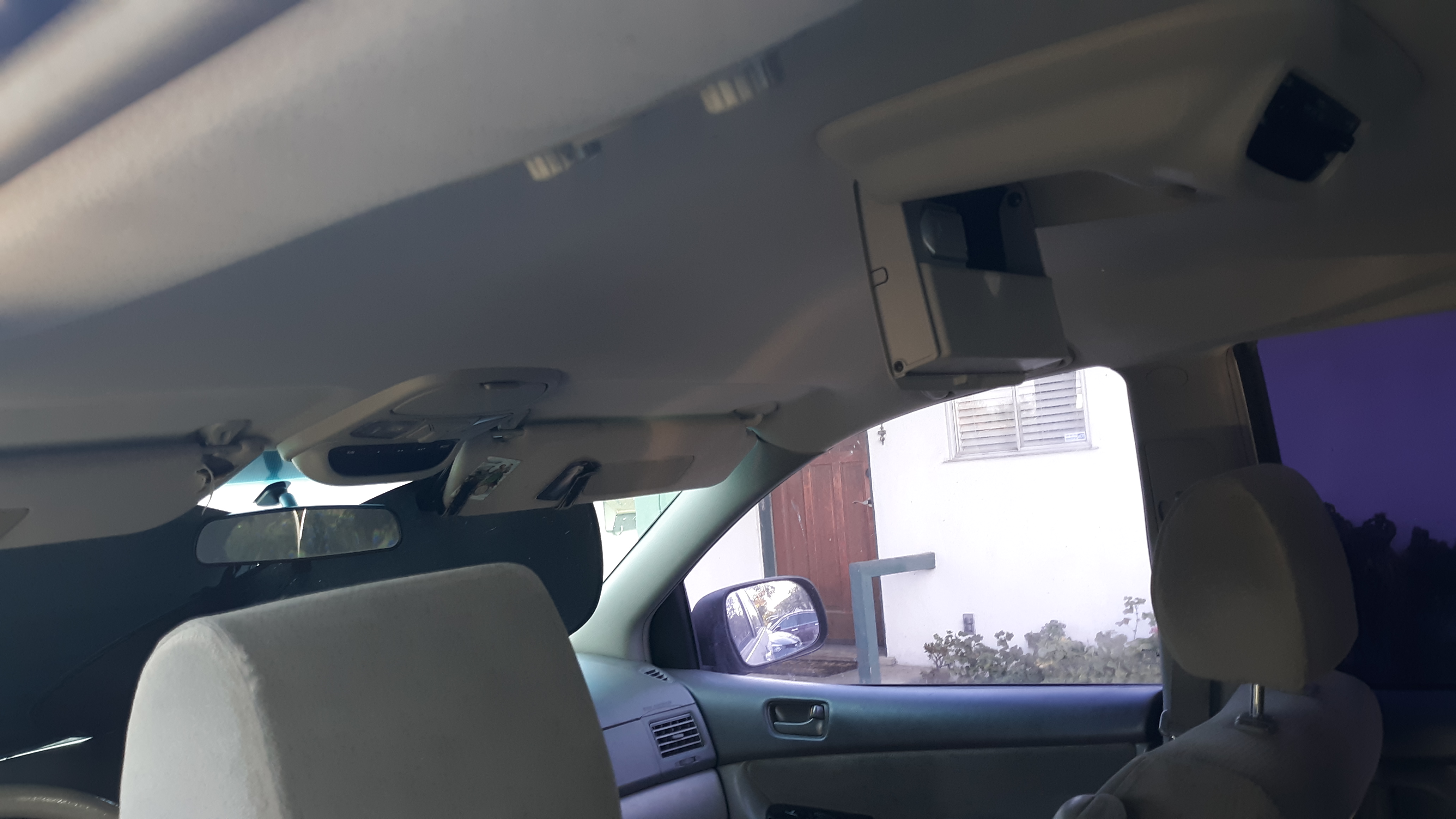 Used 2004 Toyota Sienna LE w/ LE Pkg 1 FWD image 12