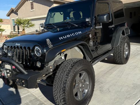 Used 2016 Jeep Wrangler Sport w/ Connectivity Group image 2