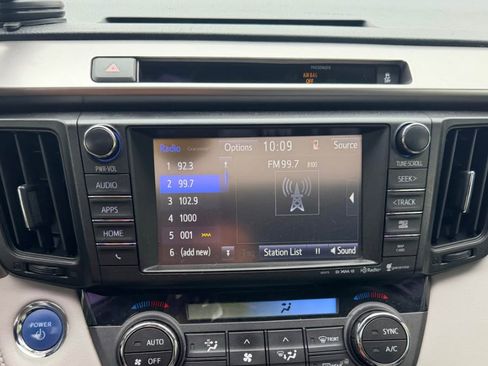 Used 2016 Toyota RAV4 Limited AWD/4WD image 11