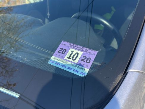 Used 2017 Jeep Cherokee Sport w/ Cold Weather Group image 12