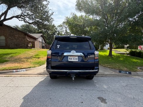 Used 2019 Toyota 4Runner Limited AWD/4WD image 8