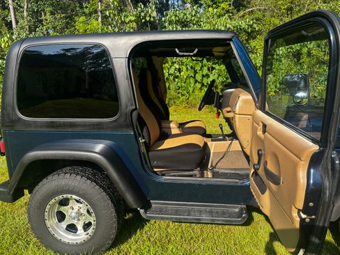 Used 2000 Jeep Wrangler Sport AWD/4WD image 6