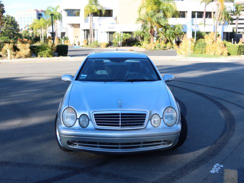 Used 2002 Mercedes-Benz CLK 55 AMG Coupe image 10