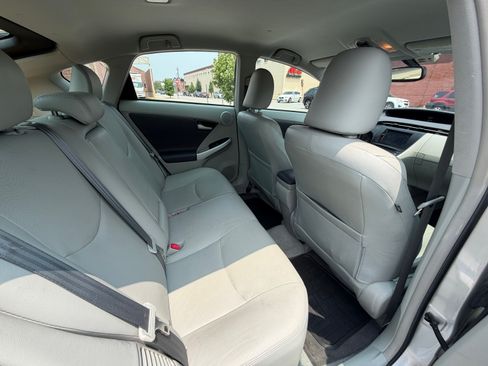 Used 2010 Toyota Prius Five FWD image 11