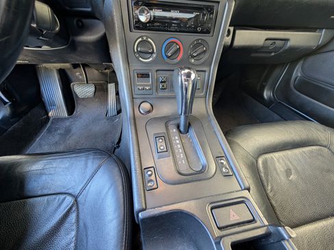 Used 1997 BMW Z3 1.9 image 10