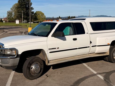 Used 1998 Dodge Ram 3500 Truck 4x4 Quad Cab image 2