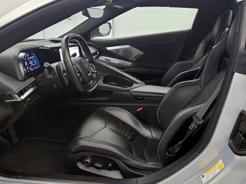 Used 2021 Chevrolet Corvette Stingray Convertible 2D w/ Z51 Performance Package image 10