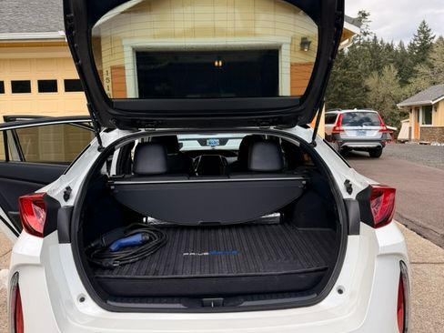 Used 2018 Toyota Prius Prime Advanced image 13