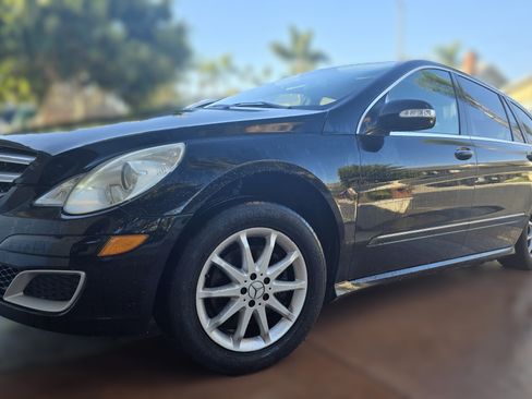 Used 2007 Mercedes-Benz R 350 4MATIC image 2