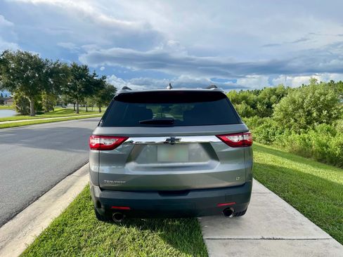 Used 2019 Chevrolet Traverse LT FWD image 6
