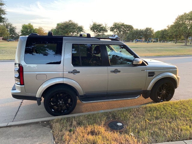 Used 2016 Land Rover LR4 HSE Silver Edition AWD/4WD image 1