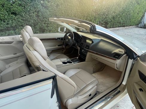 Used 2011 Mercedes-Benz E 350 Cabriolet image 14