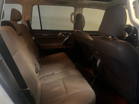 Used 2020 Lexus GX 460 Premium image 14