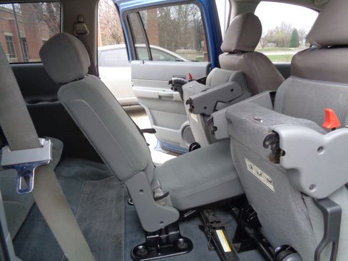 Used 2005 Dodge Durango SLT w/ Interior Convenience Group image 14