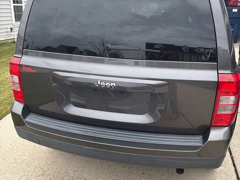 Used 2015 Jeep Patriot Sport w/ Power Value Group image 11