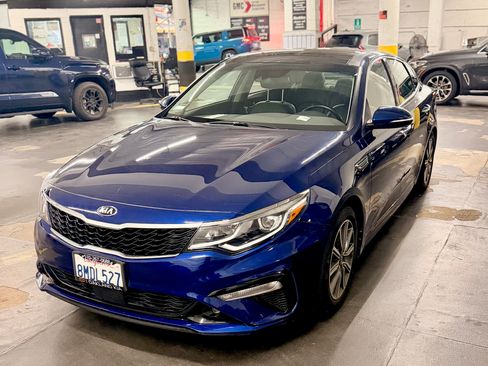 Used 2019 Kia Optima EX w/ EX Premium Package FWD image 4