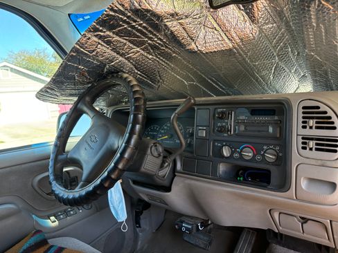 Used 1999 Chevrolet Silverado 3500 2WD Crew Cab w/ Preferred Equipment Group 2 image 8