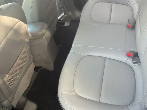 Used 2017 Kia Soul EV + image 26