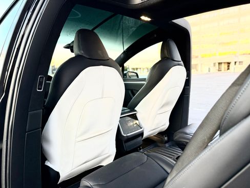 Used 2023 Tesla Model X image 20